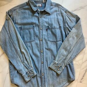 Levi's Light Blue Casual Button Down Shirt with Long Sleeves Silver Red Logo Med